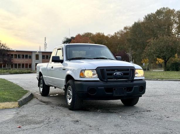 2011 Ford Ranger XL SuperCab 2WD Pickup Truck with 6-Foot Bed image 2