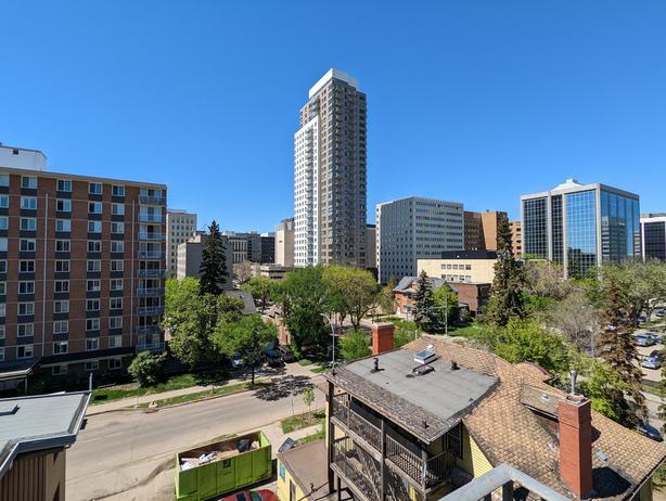 2 Bedroom Downtown Edmonton Apartments image 8