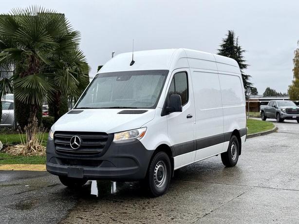 2023 Mercedes-Benz Sprinter 2500 High Roof Cargo Van image 4