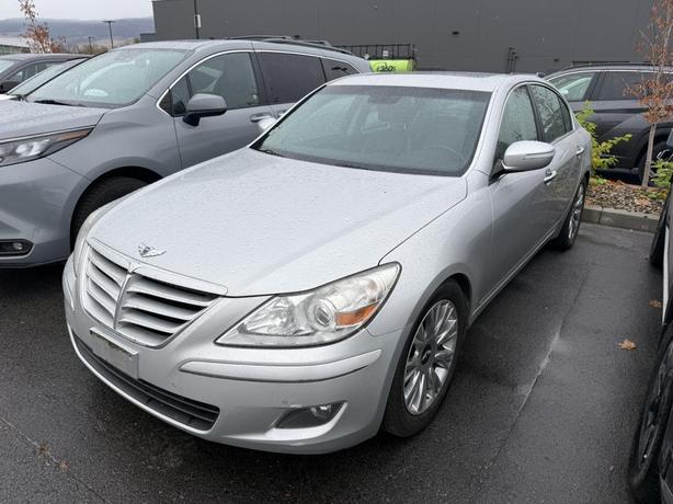 2009 Hyundai Genesis Tech. Pkg ! BACKUP CAMERA! LEATHER! NAVIGATION! image 2