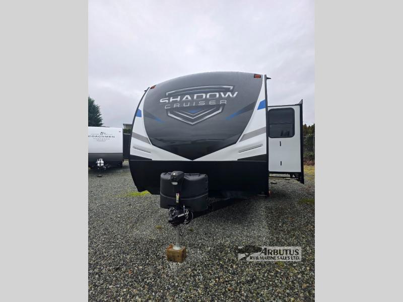 Used 2022 Cruiser Shadow Cruiser 225RBS display photo