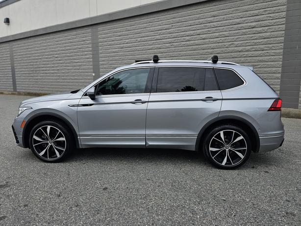 2022 Volkswagen Tiguan Highline R-Line - Sunroof, 7 Seats, No Accidents image 8