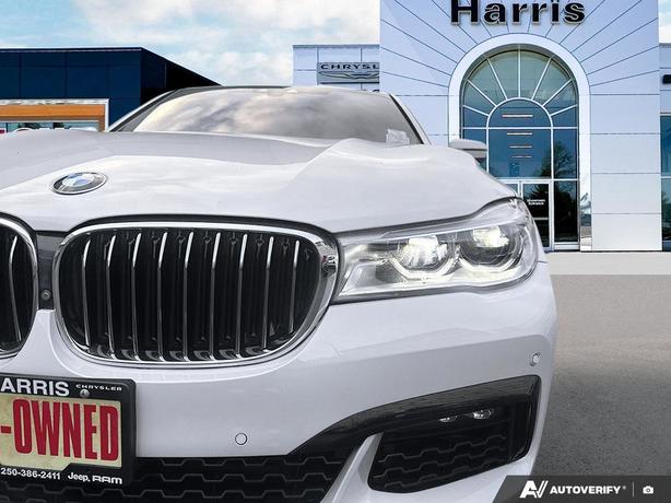 2019 BMW 7 Series 750li Xdrive | Massage Seats | Panoramic Sunroof! image 8