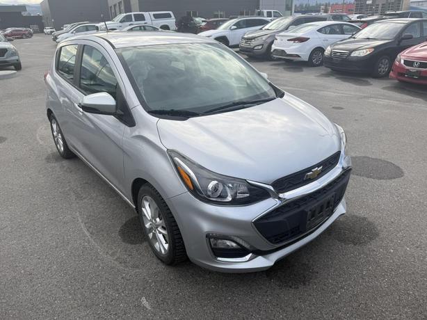 2020 Chevrolet Spark LT ! BACKUP CAMERA! GREAT FIRST CAR! FORWARD COLLISION! BLU image 1