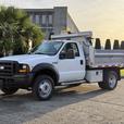 2006 Ford F-550 Regular Cab 2WD 9-Foot Dump Truck thumbnail image 5