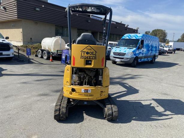 2022 John Deere 17G Excavator Diesel with 2 buckets image 8
