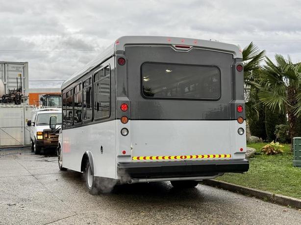 2019 Chevrolet Express 4500 22-Passenger Shuttle Bus with Wheelchair Ramp image 8