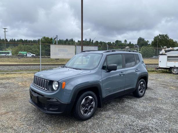 2018 Jeep Renegade Sport FWD with Backup Camera and Bluetooth image 2