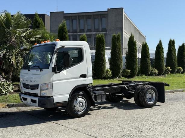 2015 Mitsubishi Fuso FE Cab And Chassis  3 seater Diesel image 5