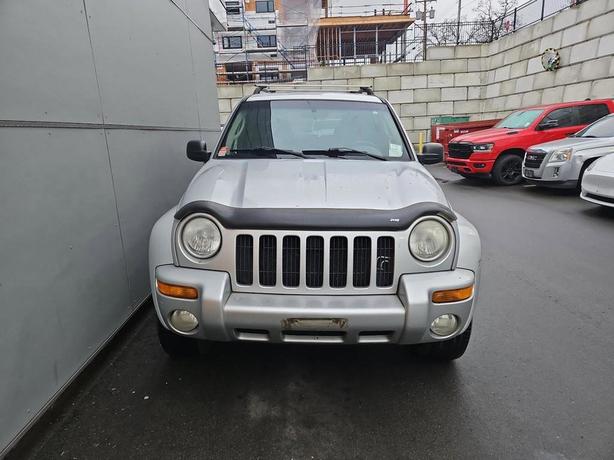 2002 Jeep Liberty Limited | Cruise Control! image 2