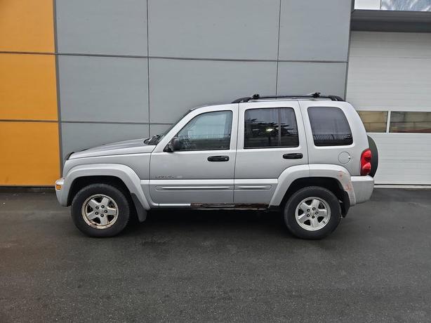 2002 Jeep Liberty Limited | Cruise Control! image 3