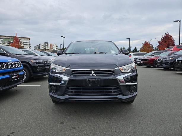 2017 Mitsubishi RVR | No Reported Accidents | Heated Seats! image 2