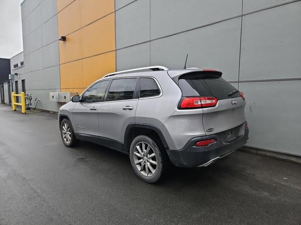 2018 Jeep Cherokee Limited | Heated Seats! image 4