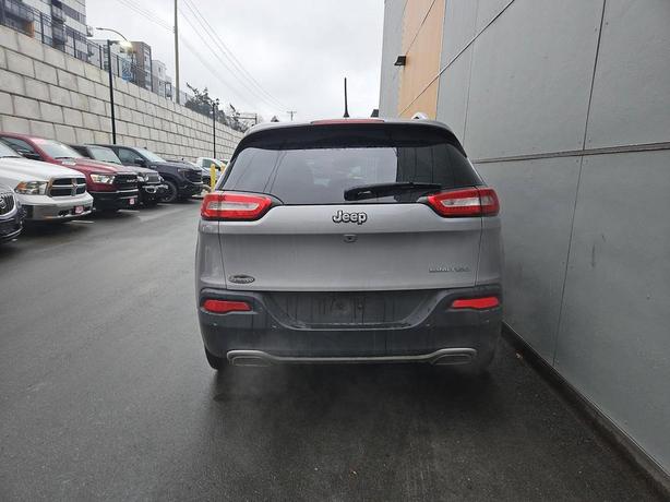 2018 Jeep Cherokee Limited | Heated Seats! image 5