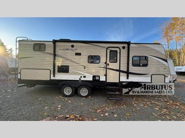 Used 2018 Keystone RV Hideout 24BHSWE image 2