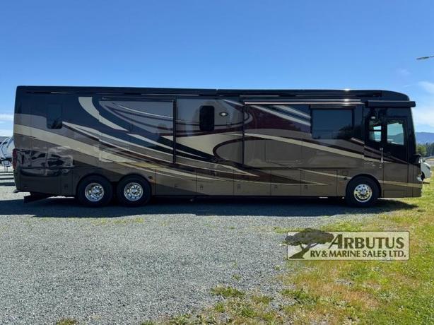 Used 2012 Newmar Essex 4544 image 8