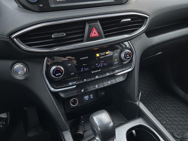2020 Hyundai Santa Fe image 4