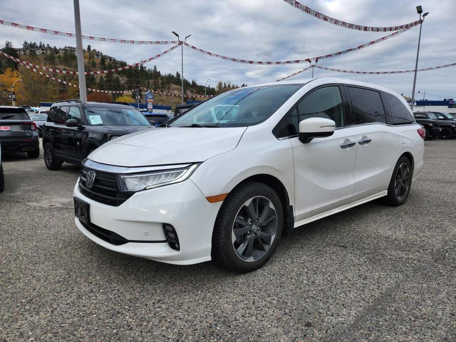 2023 Honda Odyssey Touring | 3.5L V6 | Power Sliding Doors | LED Headlights | Po display photo