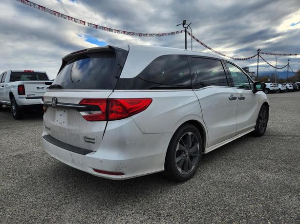 2023 Honda Odyssey Touring | 3.5L V6 | Power Sliding Doors | LED Headlights | Po image 3