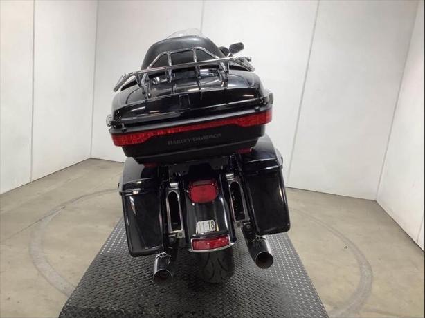 2016 Harley-Davidson Flhtcu Electra Glide Ultra Classic Motorcycle image 4