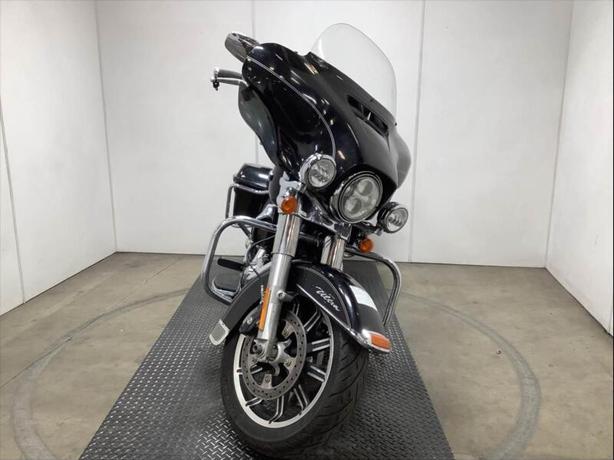 2016 Harley-Davidson Flhtcu Electra Glide Ultra Classic Motorcycle image 2