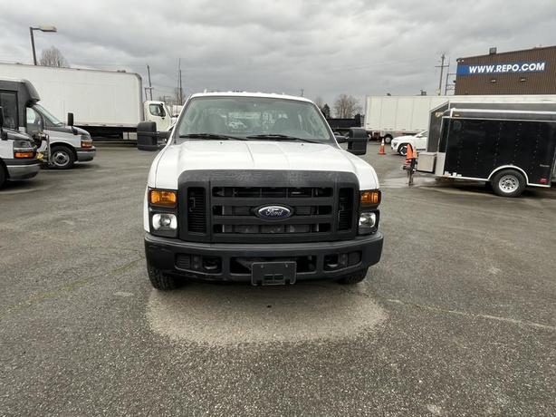 2010 Ford F-250 SD XL Crew Cab 2WD Long Box image 8
