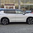 2023 Mitsubishi Outlander GT Premium S-AWC thumbnail image 4