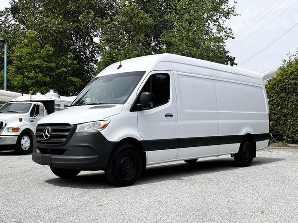 2023 Mercedes-Benz Sprinter 2500 High Roof 170-inch WheelBase with Rear Shelving image 5