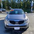 2012 KIA  Sportage EX 4 cyl clean roomy easy entry thumbnail image 2