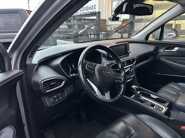 2020 Hyundai Santa Fe image 2