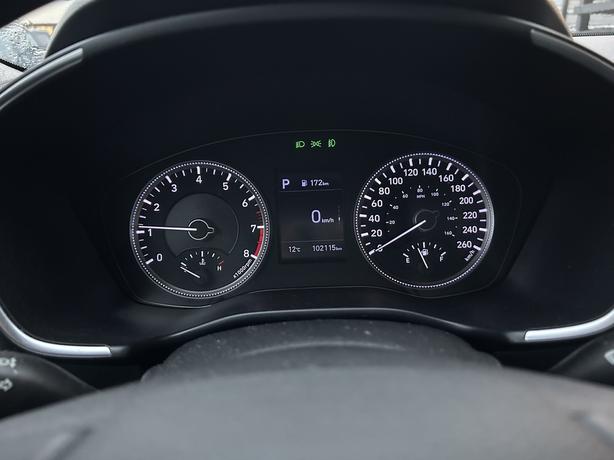 2020 Hyundai Santa Fe image 3