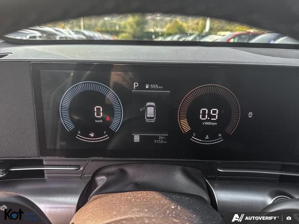 2025 Hyundai Kona Preferred WIRELESS CHARGING! REAR CROSS TRAFFIC! BLINDSPOT! image 8