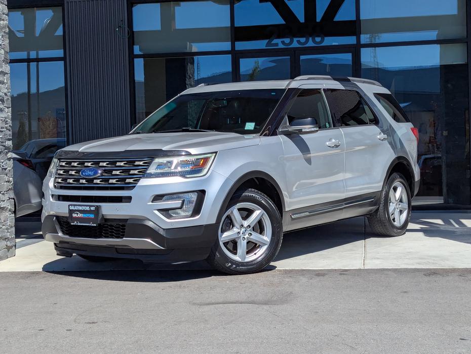 2016 Ford Explorer XLT - Leather, Sunroof, Heated Seats, 4x4 display photo