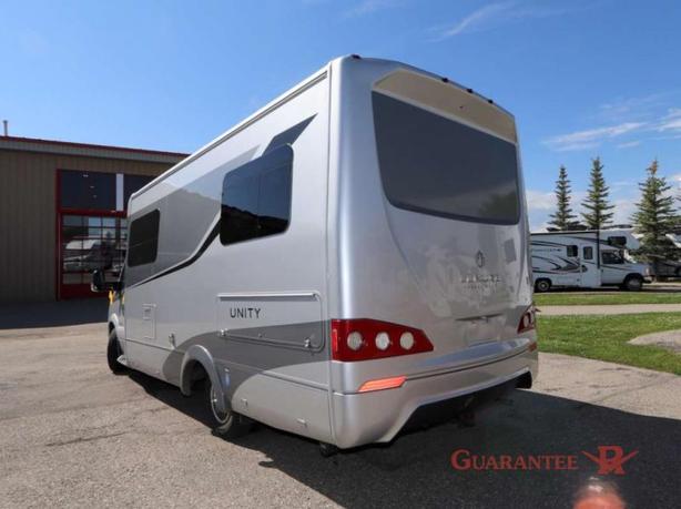 Used 2016 Triple E Unity 24TB image 4