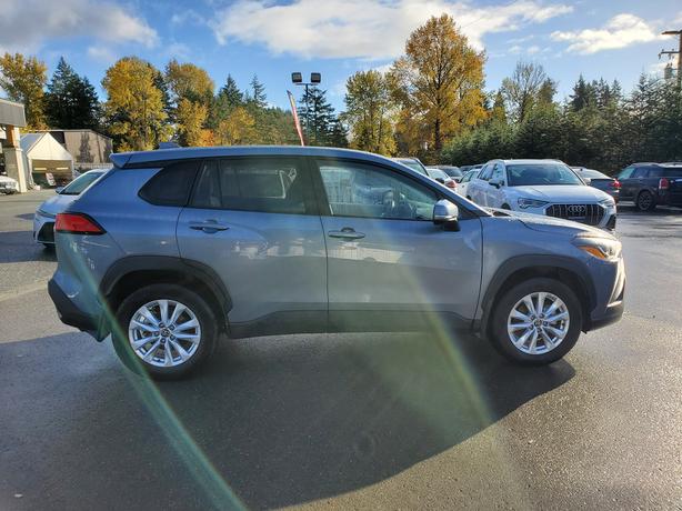 2024 Toyota Corolla Cross AWD - Heated Seats, Heated Wheel, Back-Up Camera image 5