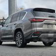 2022 Lexus LX thumbnail image 7