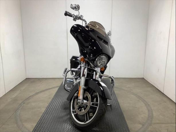 2015 Harley-Davidson Flxhi Street Glide Motorcycle image 2