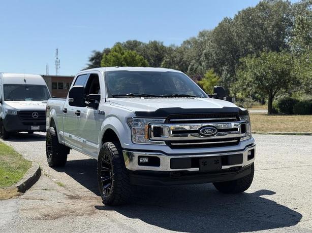 2018 Ford F-150 XLT SuperCrew 4x4 image 2