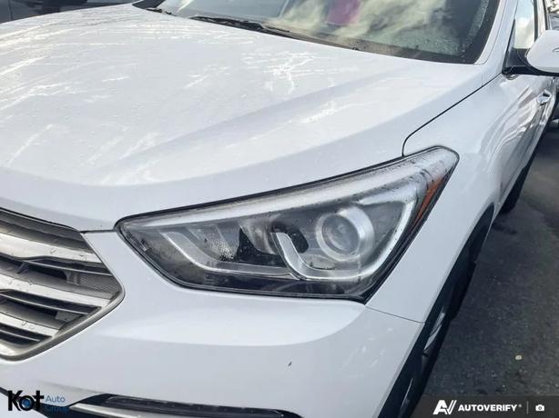 2017 HYUNDAI SANTA FE SPORT image 8