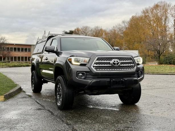 2016 Toyota Tacoma SR5 TRD Off Road 4x4 with Canopy image 2