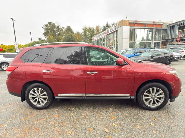 2016 Nissan Pathfinder SL - Leather, Sunroof, Heated Seats, Dual Climate image 4