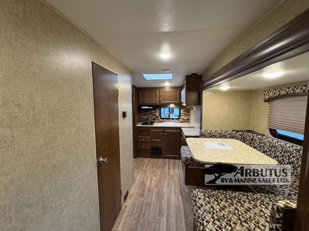 Used 2017 Venture RV Sonic Lite 167VMS image 8