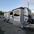 Used 2022 Forest River RV Rockwood Signature Ultra Lite 8324SB thumbnail image