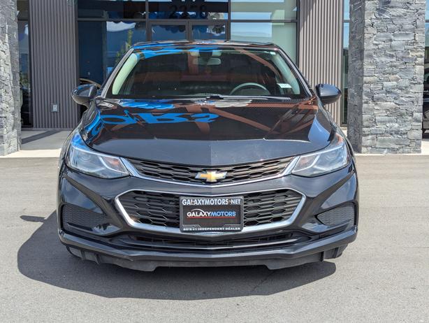2018 Chevrolet Cruze LT - Remote Start, XM Radio, Heated Seats image 3