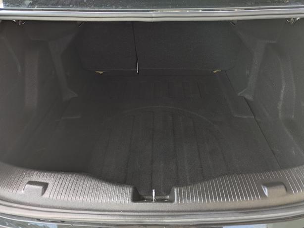 2018 Chevrolet Cruze LT - Remote Start, XM Radio, Heated Seats image 8