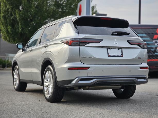 2025 Mitsubishi Outlander SE - Demo Discount Up To $5000 Off! image 7
