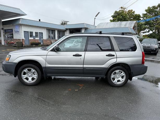 2005 Subaru Forester image 4