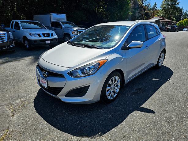 2014 Hyundai  Elantra GT L image 2