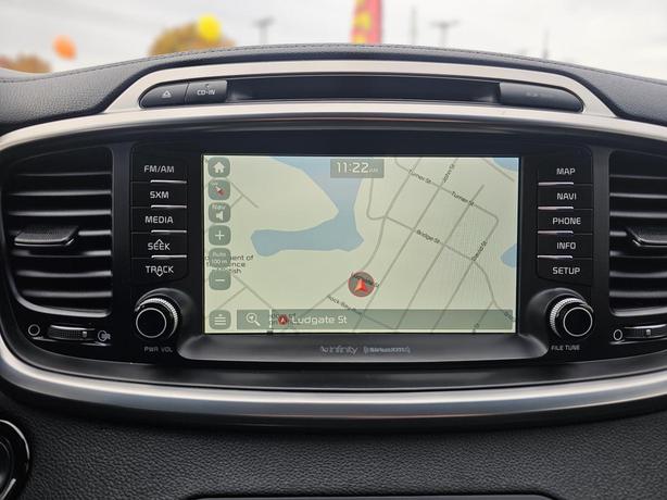 2017 Kia Sorento AWD 4dr SX Turbo image 7