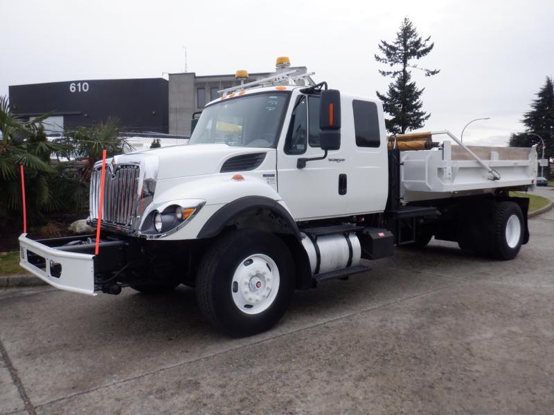 2010 International 7300 Workstar Dump Truck Air Brakes Diesel display photo